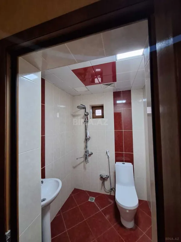 Satılır 5 otaqlı həyət evi 200 m²