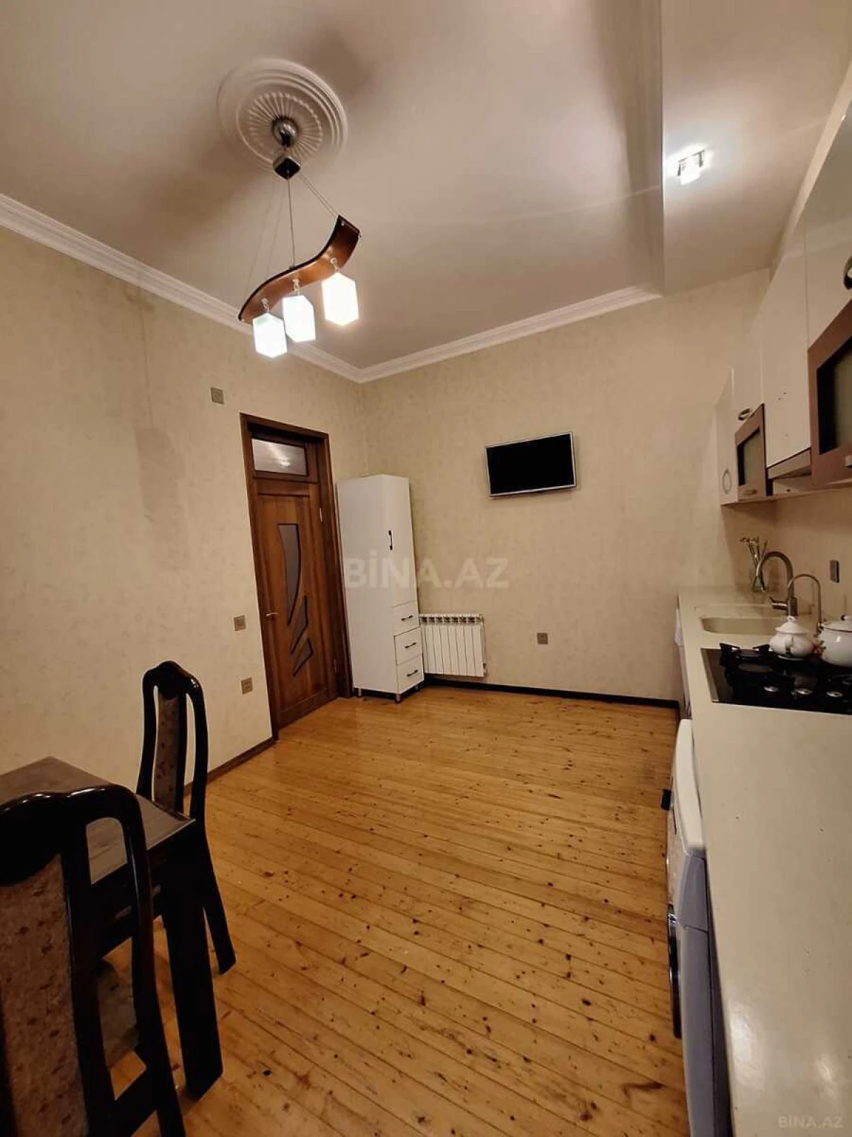 Satılır 5 otaqlı həyət evi 200 m²