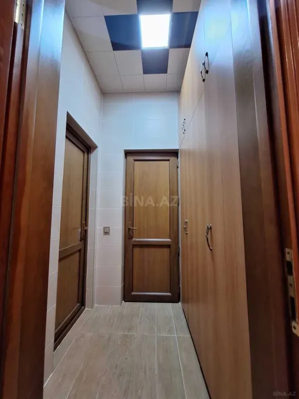 Satılır 5 otaqlı həyət evi 200 m²