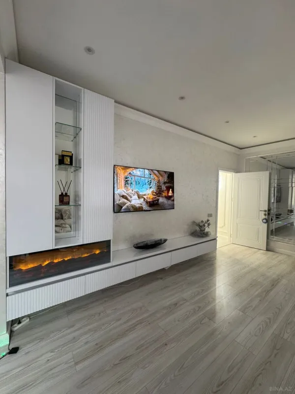 Satılır 3 otaqlı mənzil 117 m²