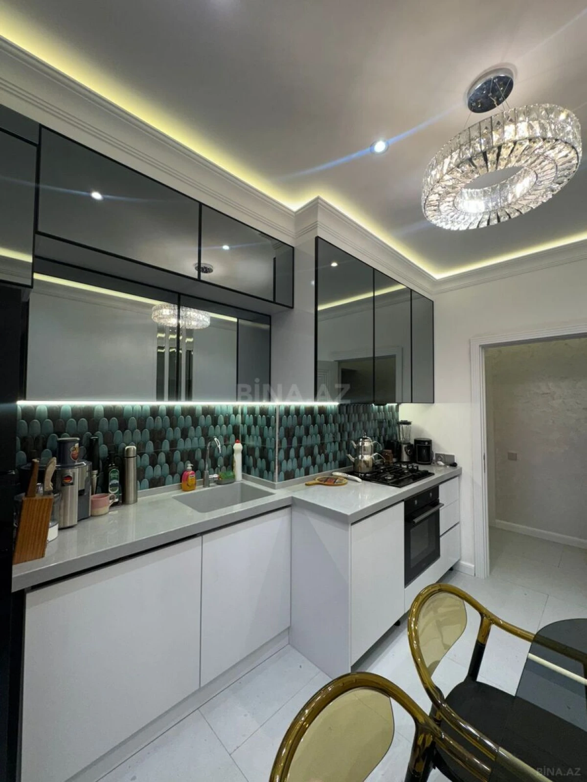 Satılır 3 otaqlı mənzil 117 m²