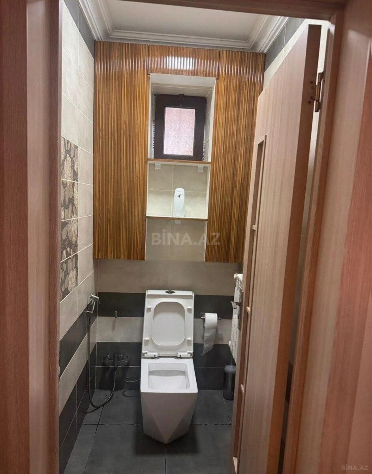 Satılır 6 otaqlı həyət evi 190 m²