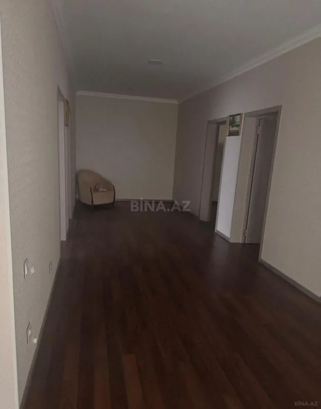 Satılır 6 otaqlı həyət evi 190 m²