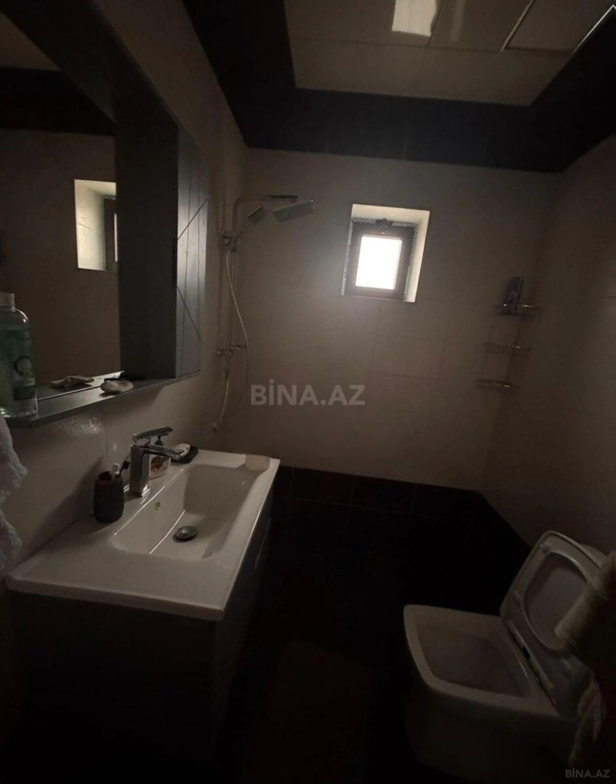 Satılır 6 otaqlı həyət evi 190 m²