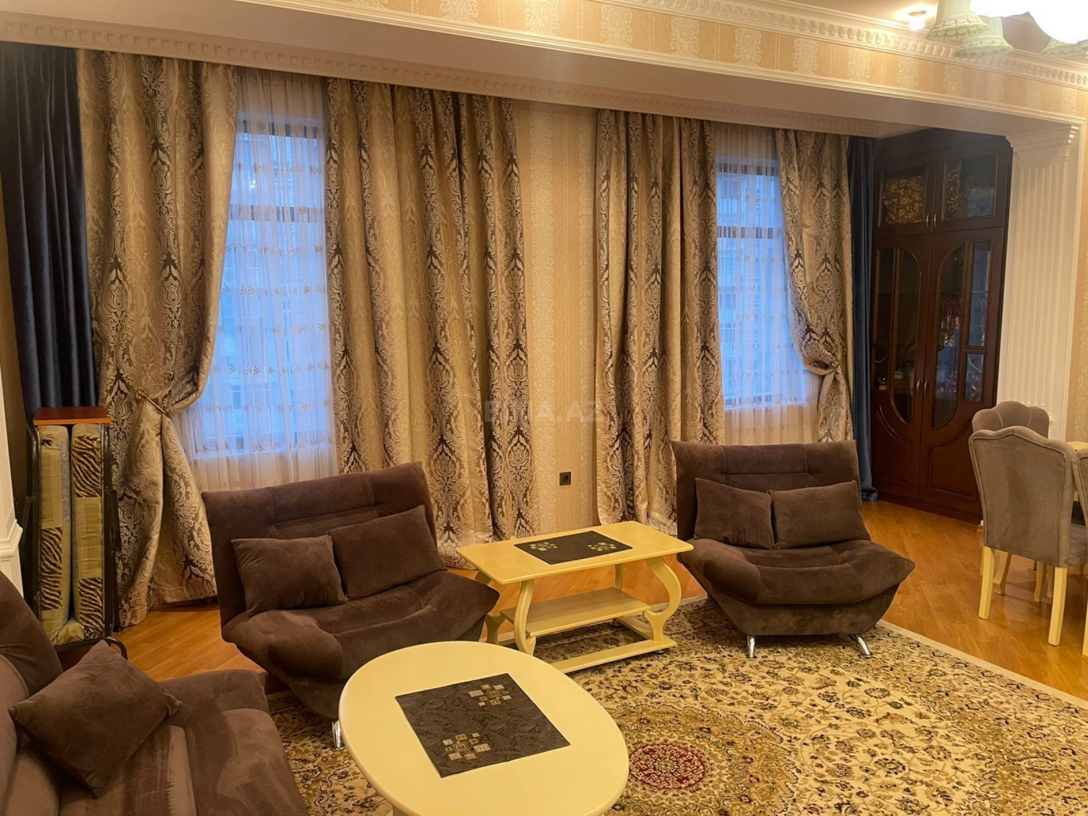 Kirayə verilir 2 otaqlı mənzil 100 m²