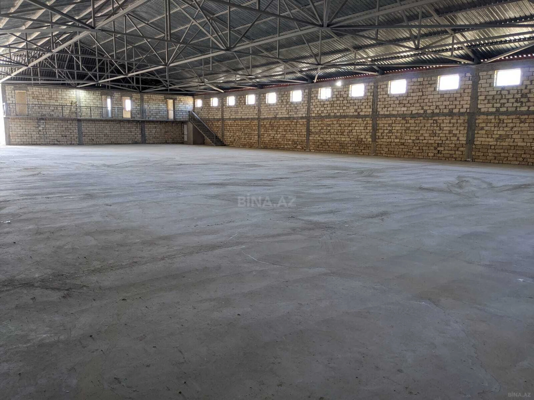 Kirayə verilir obyekt 1200 m²