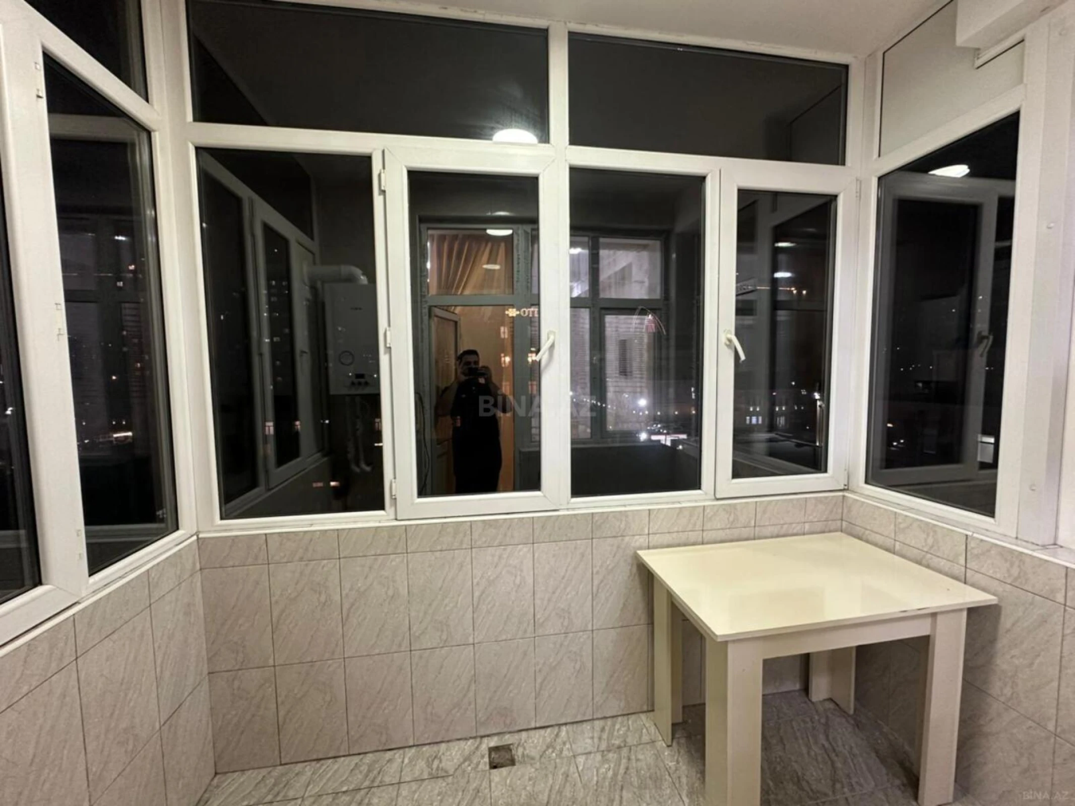 Kirayə verilir 4 otaqlı mənzil 205 m²