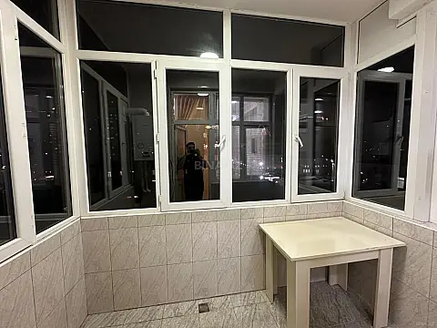 Kirayə verilir 4 otaqlı mənzil 205 m²