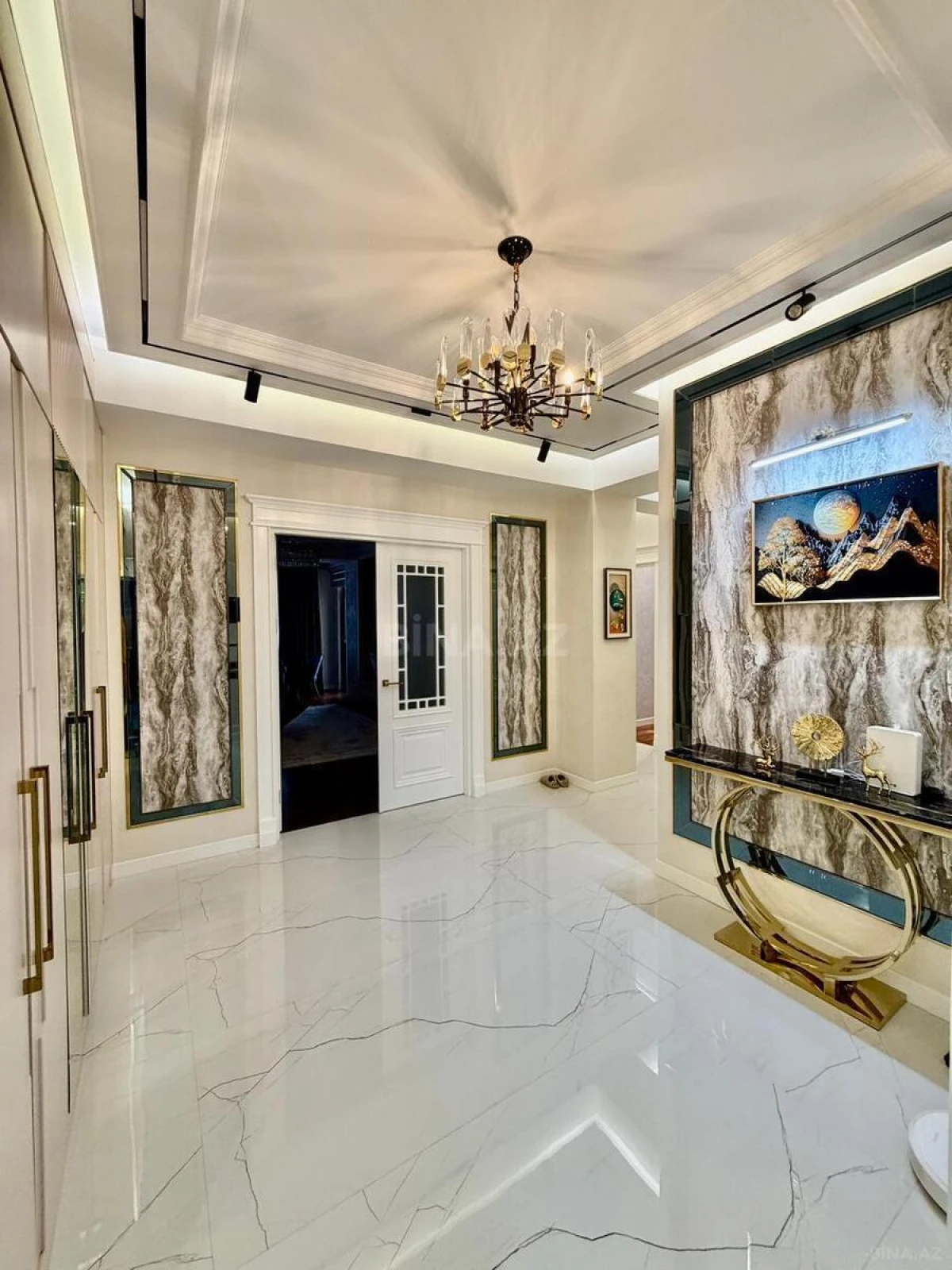 Satılır 3 otaqlı mənzil 125 m²