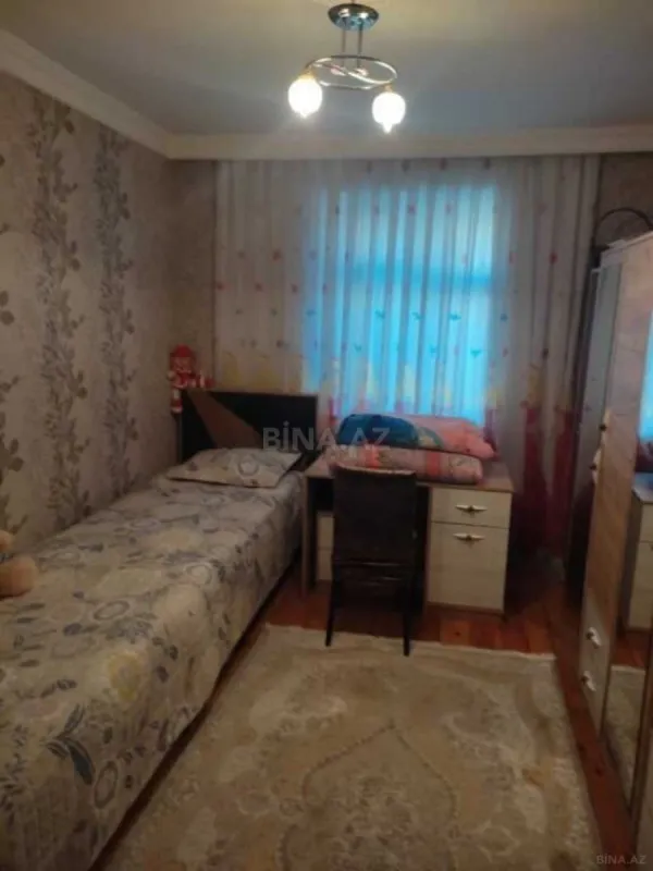 Satılır 5 otaqlı mənzil 120 m²