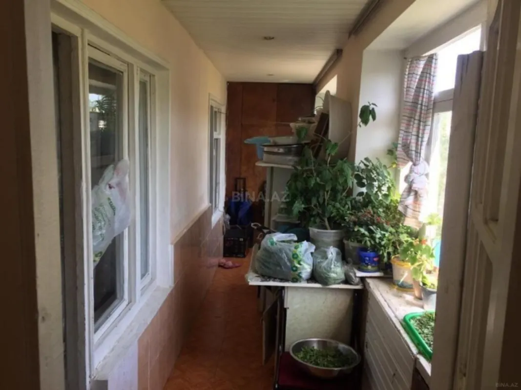Satılır 5 otaqlı mənzil 120 m²