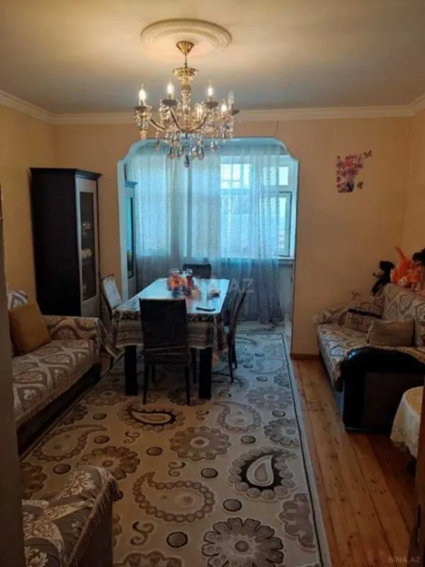 Satılır 5 otaqlı mənzil 120 m²