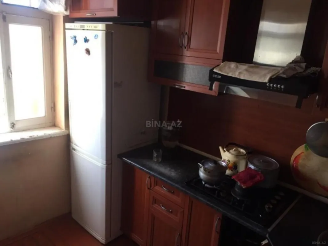 Satılır 5 otaqlı mənzil 120 m²