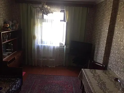 Satılır 5 otaqlı mənzil 120 m²