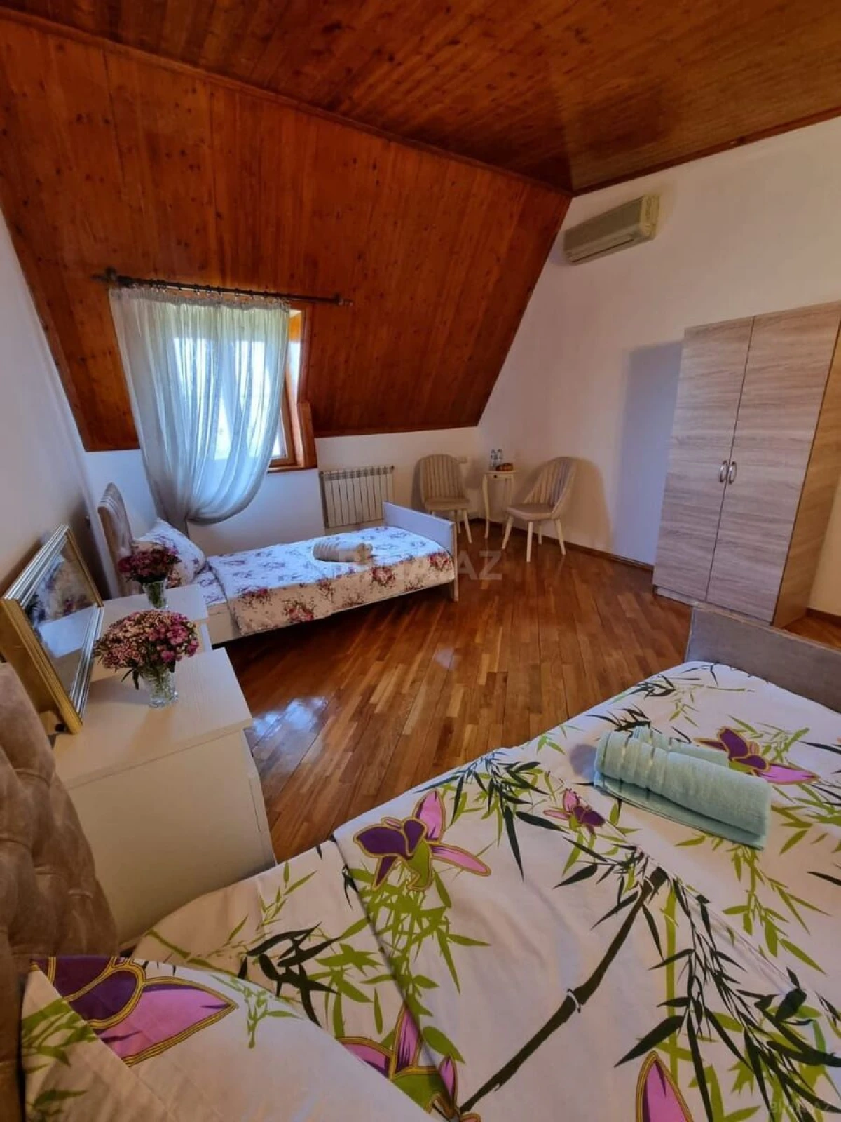 Kirayə verilir 5 otaqlı mənzil 300 m²