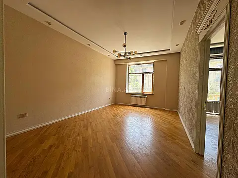 Satılır 2 otaqlı mənzil 92 m² — Bakı, Yeni Günəşli 2 otaq 92.00 m²