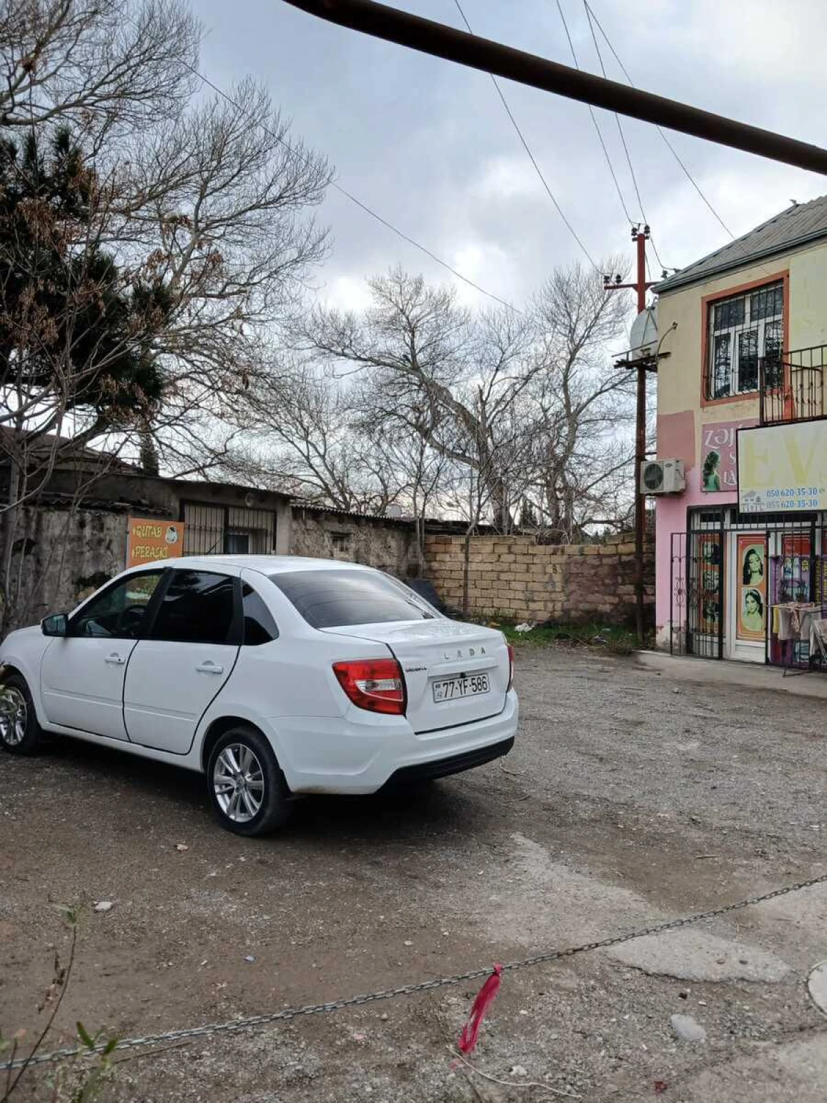 Satılır obyekt 155 m²