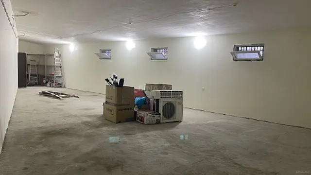 Satılır obyekt 500 m²