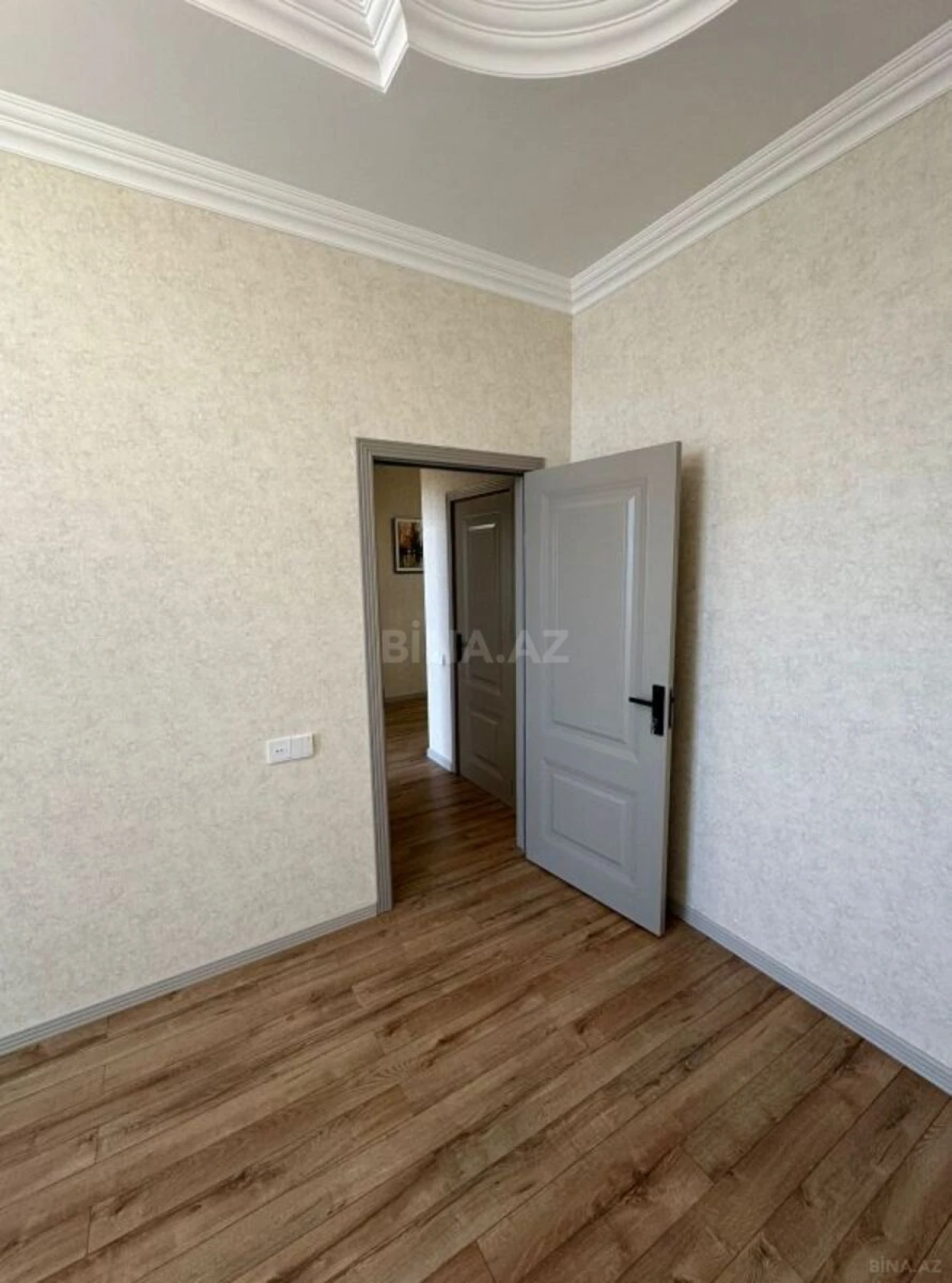 Satılır 3 otaqlı mənzil 90 m²
