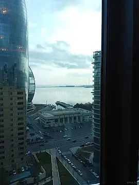 Kirayə verilir 4 otaqlı mənzil 210 m² — Bakı, Xətai m/s yanı 4 otaq 210.00 m²