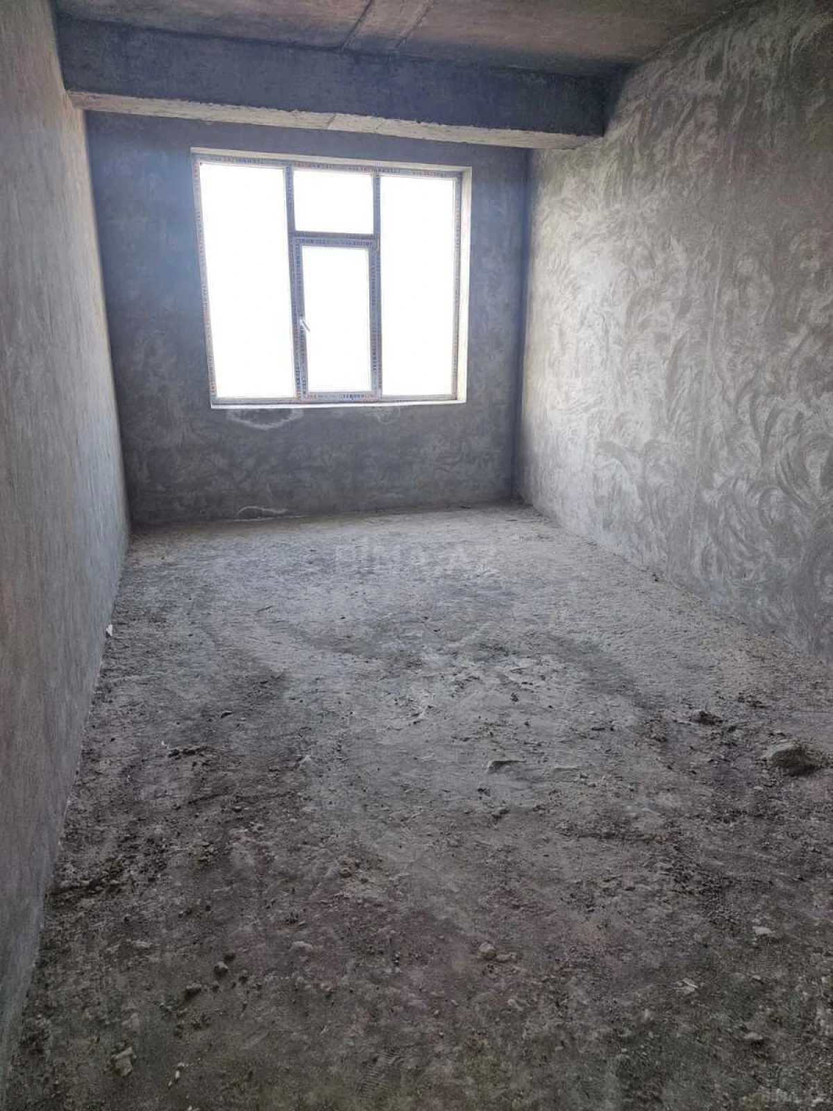 Satılır 3 otaqlı mənzil 139 m²