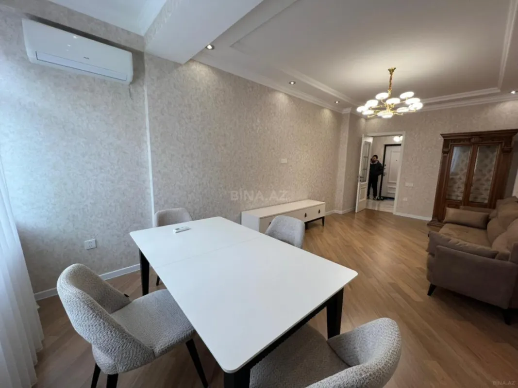 Kirayə verilir 2 otaqlı mənzil 70 m²