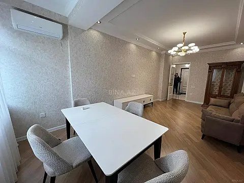 Kirayə verilir 2 otaqlı mənzil 70 m²