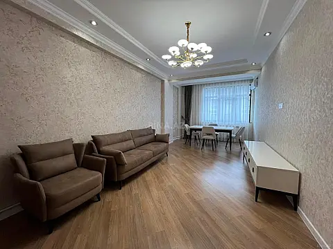 Kirayə verilir 2 otaqlı mənzil 70 m² — Bakı 2 otaq 70.00 m²