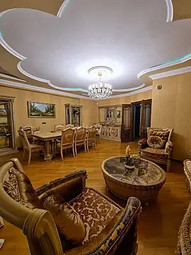 Satılır 5 otaqlı mənzil 245 m² — Bakı, Qaraçuxur 5 otaq 245.00 m²