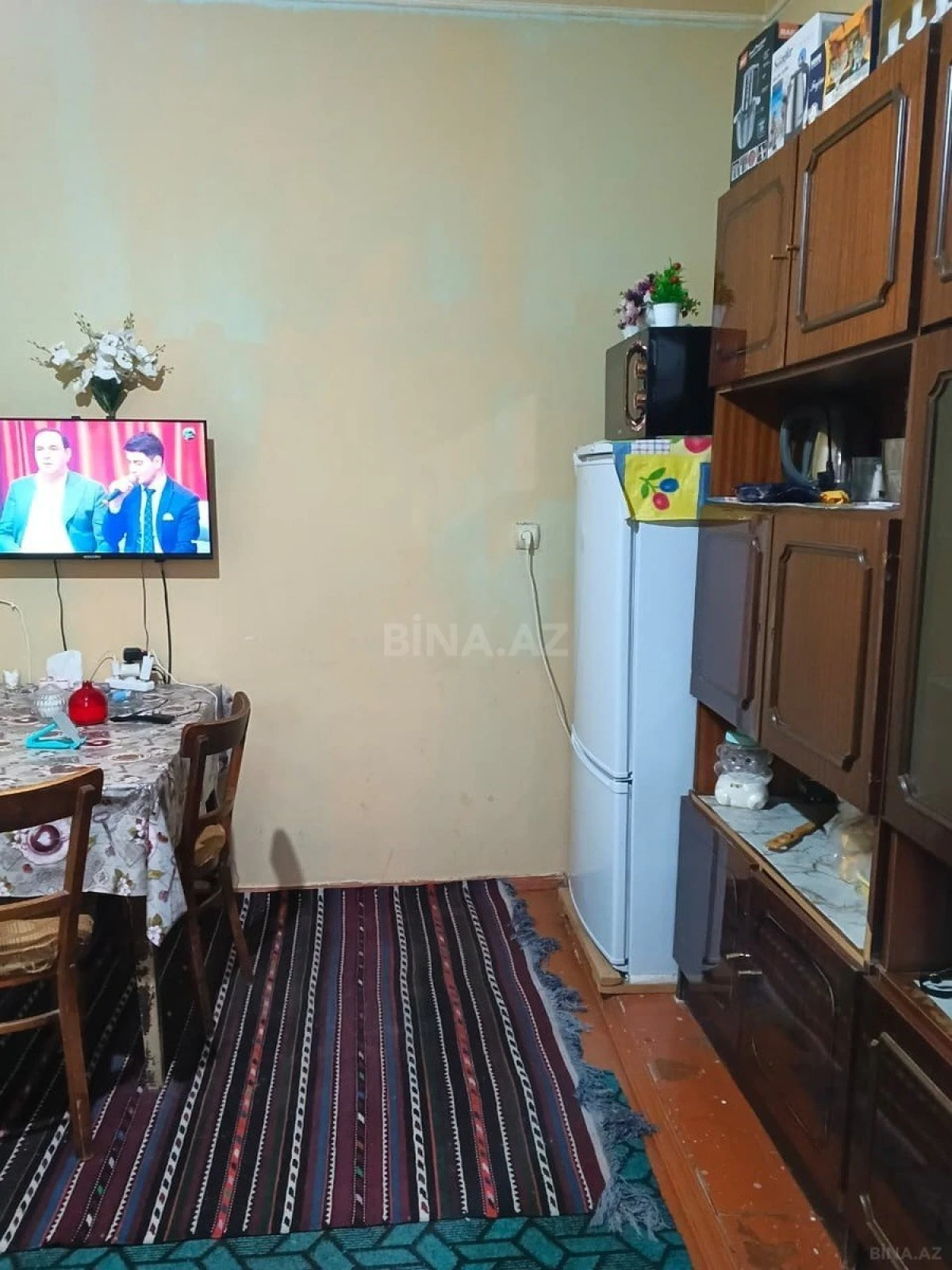 Satılır 5 otaqlı həyət evi 300 m²