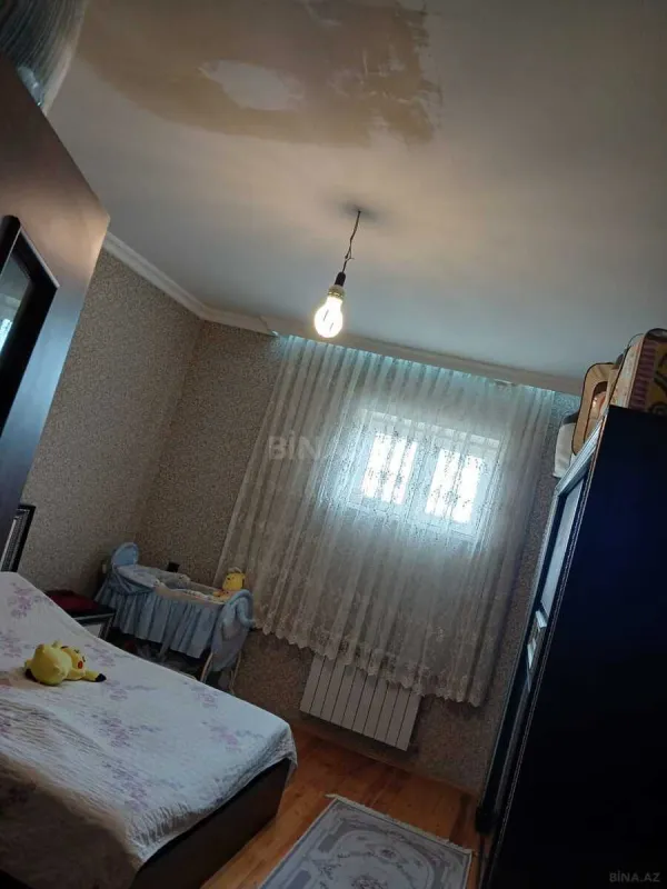 Satılır 5 otaqlı həyət evi 300 m²