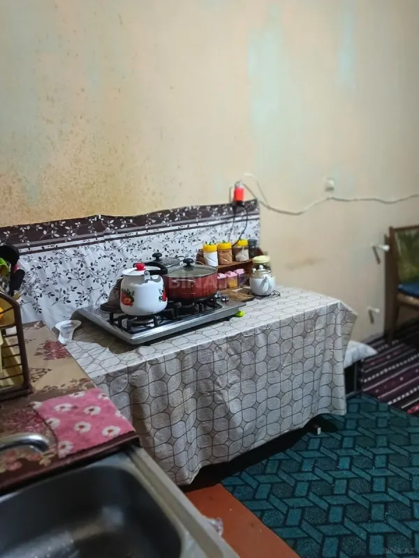 Satılır 5 otaqlı həyət evi 300 m²