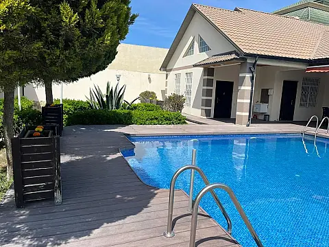 Kirayə verilir 3 otaqlı həyət evi 145 m² — Bakı, Şüvəlan 3 otaq 145.00 m²