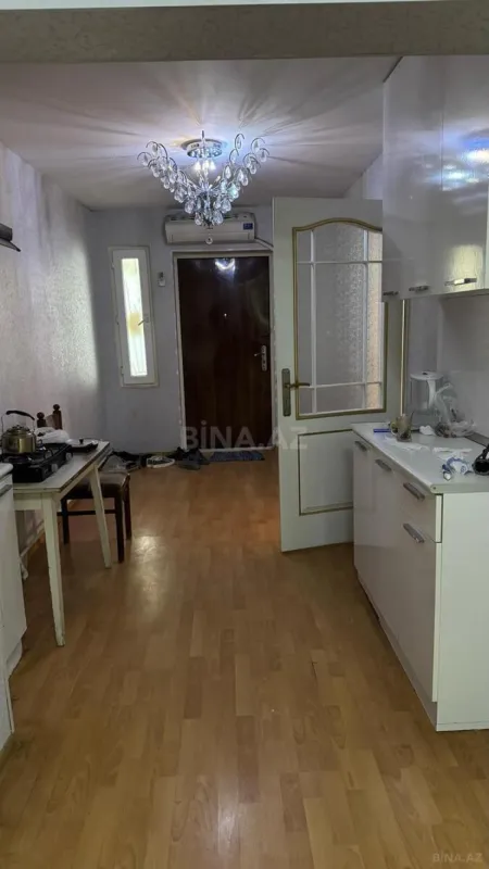 Satılır 3 otaqlı mənzil 132 m²