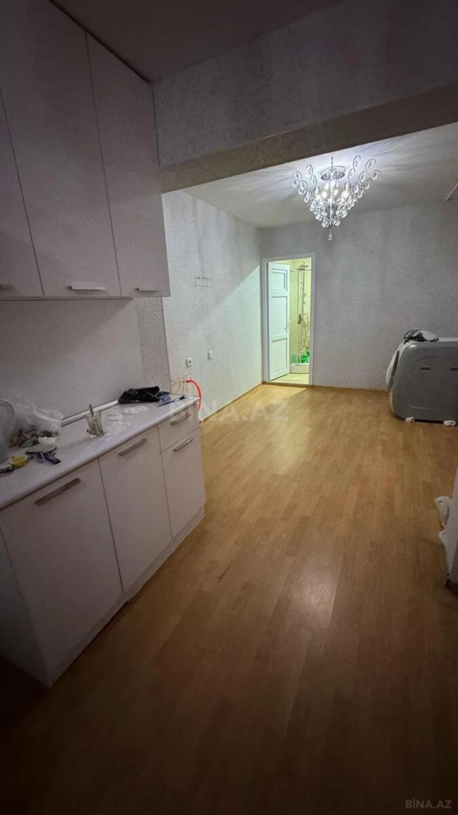 Satılır 3 otaqlı mənzil 132 m²