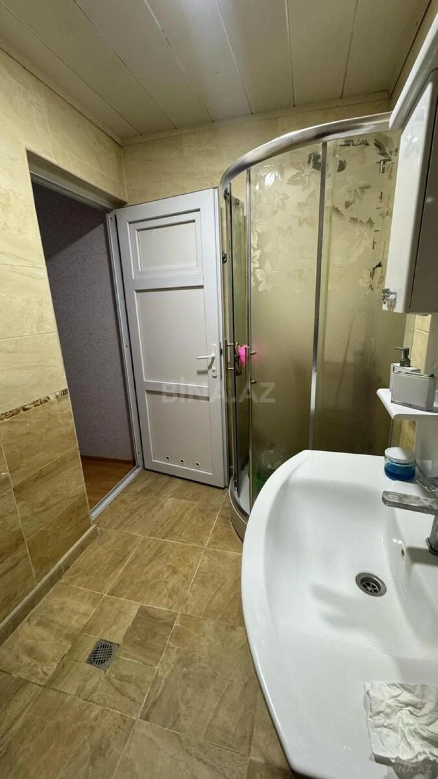 Satılır 3 otaqlı mənzil 132 m²