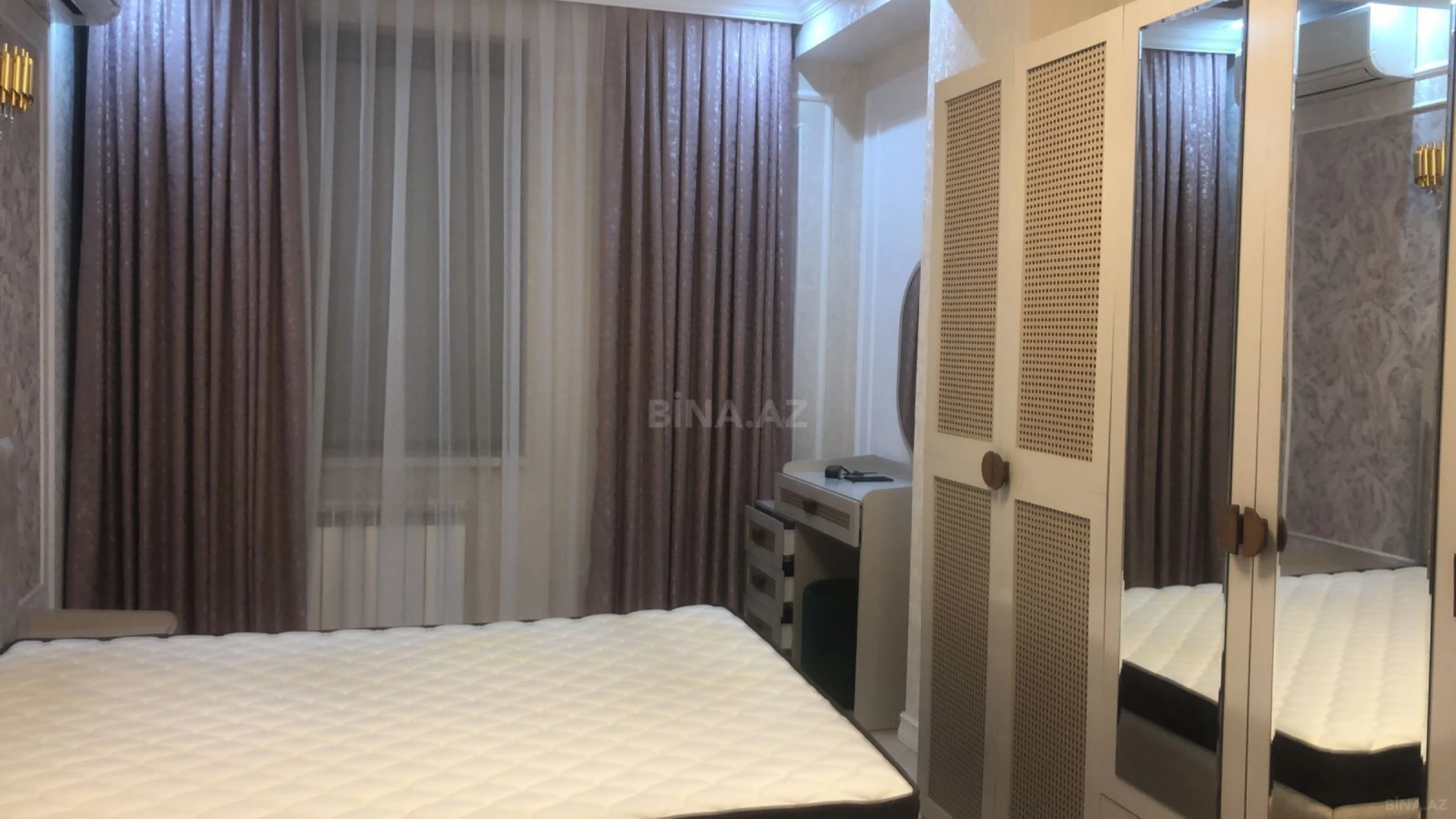 Satılır 3 otaqlı mənzil 100 m²