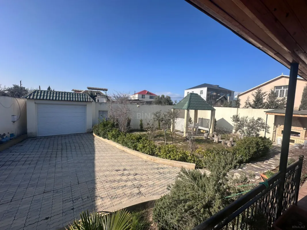 Satılır 3 otaqlı həyət evi 140 m²