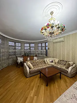 Kirayə verilir 3 otaqlı mənzil 150 m²