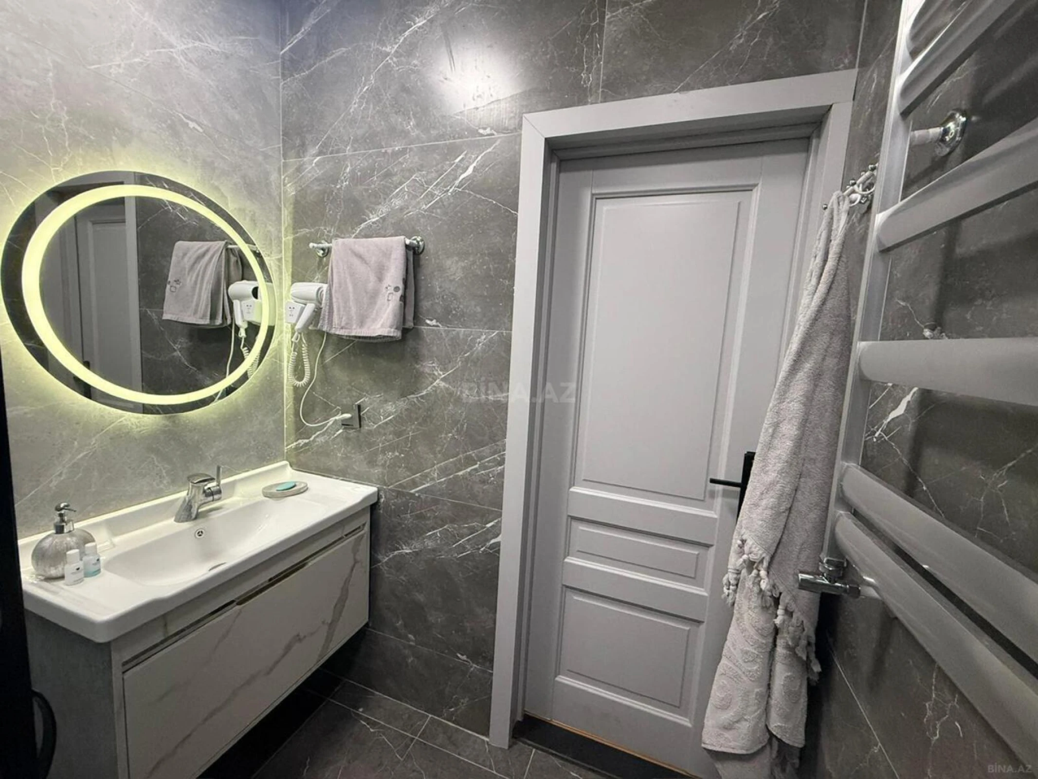 Kirayə verilir 1 otaqlı mənzil 60 m²