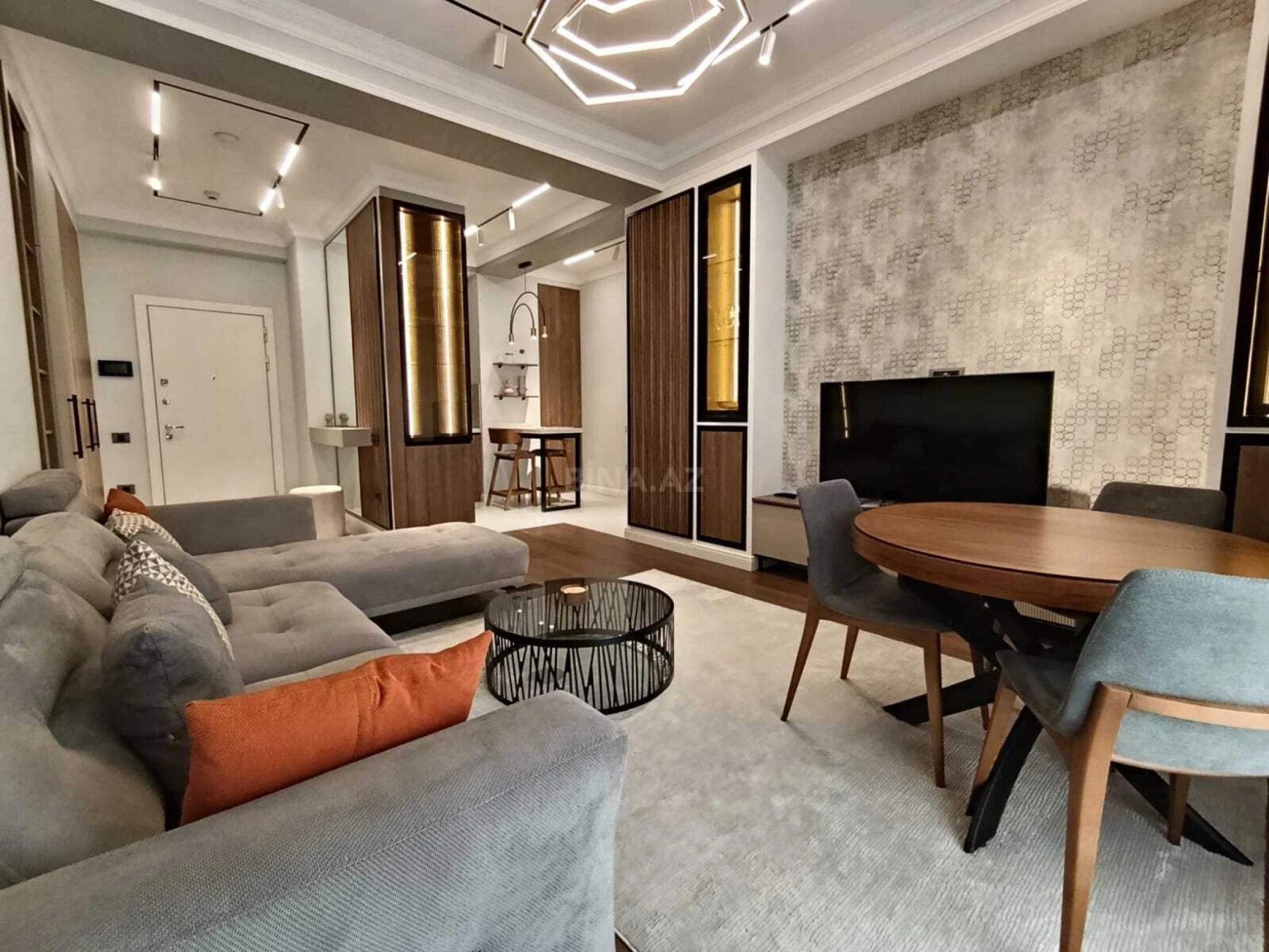 Satılır 2 otaqlı mənzil 65 m²