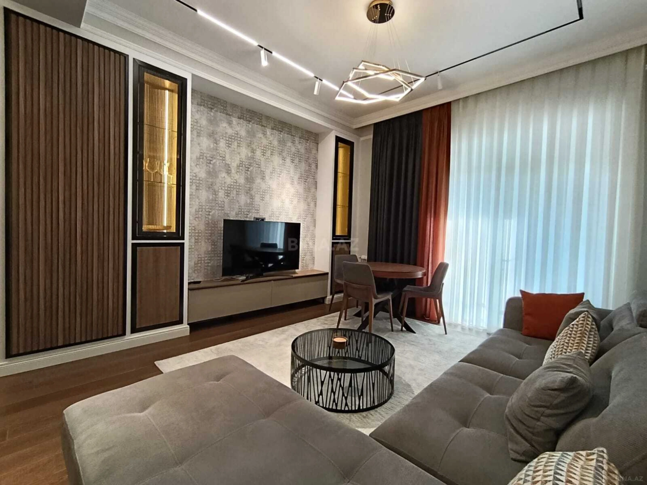 Satılır 2 otaqlı mənzil 65 m²