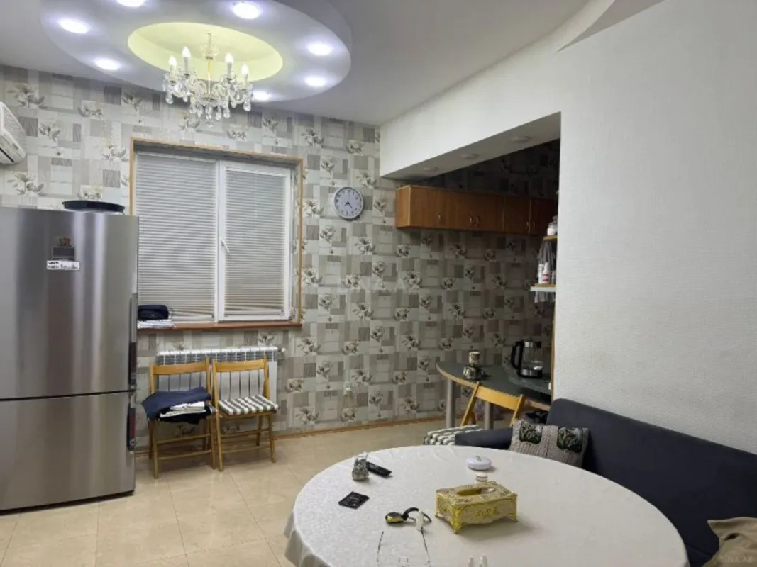 Satılır 3 otaqlı mənzil 110 m²