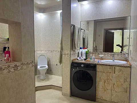 Satılır 3 otaqlı mənzil 110 m²