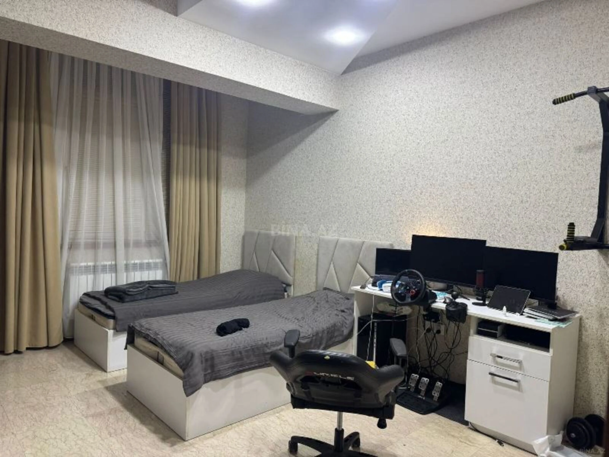 Satılır 3 otaqlı mənzil 110 m²
