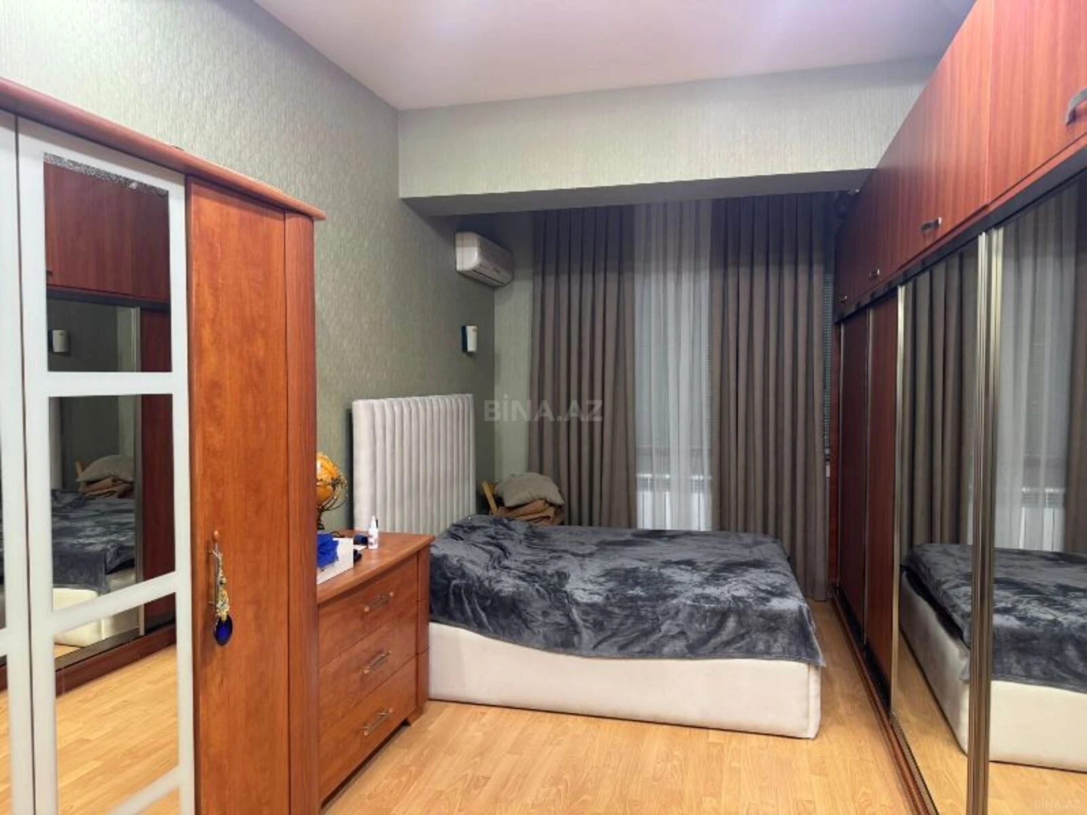 Satılır 3 otaqlı mənzil 110 m²