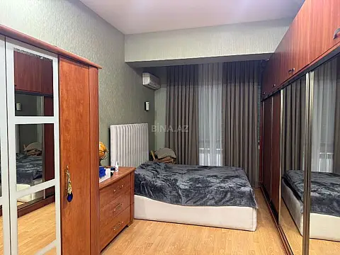 Satılır 3 otaqlı mənzil 110 m²