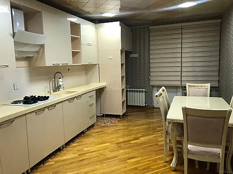 Kirayə verilir 3 otaqlı mənzil 136 m²
