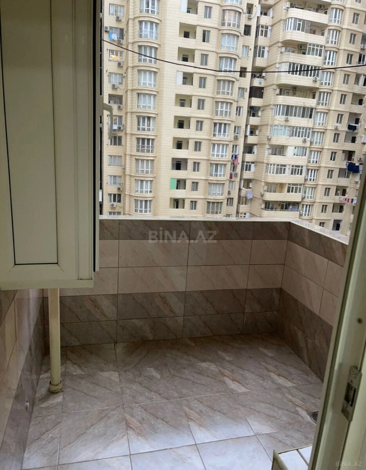 Kirayə verilir 3 otaqlı mənzil 136 m²