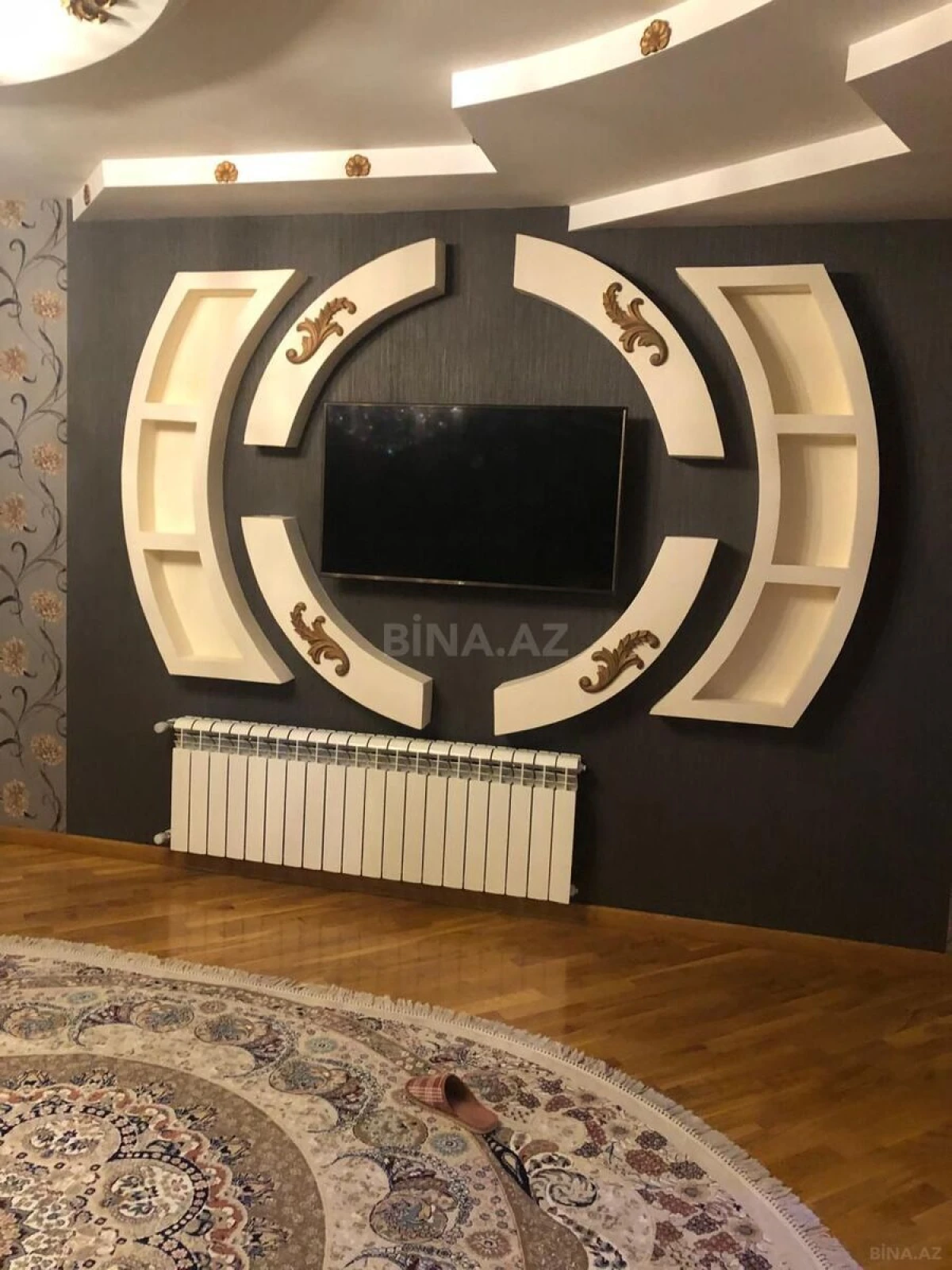 Kirayə verilir 3 otaqlı mənzil 136 m²
